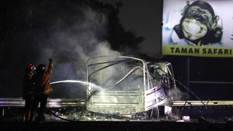 TNI AD Turun Tangan Investigasi Kebakaran Truk Pembawa Amunisi di Tol Gempol